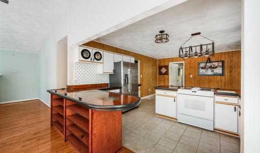 Photo #9 of 404 Heather Lane, Huddleston, VA 1.1 acres