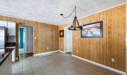 Photo #5 of 404 Heather Lane, Huddleston, VA 1.1 acres