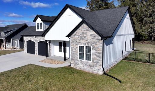 Photo #5 of 1043 BRADFORD CROSSING PL, Goode, VA 0.5 acres