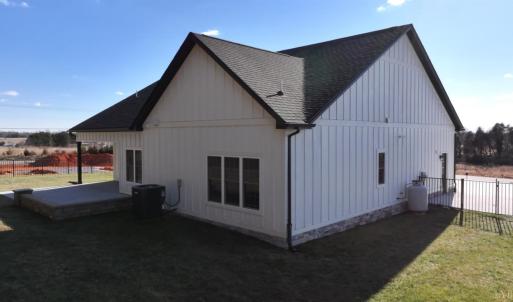 Photo #11 of 1043 BRADFORD CROSSING PL, Goode, VA 0.5 acres