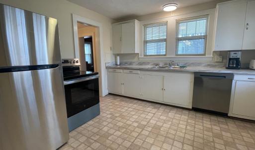 Photo #11 of 1008 Hampton Avenue, Bedford, VA