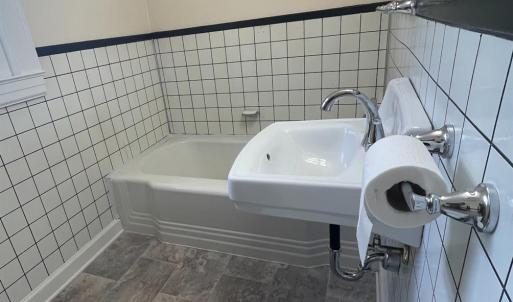 Photo #26 of 1008 Hampton Avenue, Bedford, VA