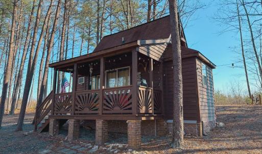 Fully equipped cabin on 10 private acres!