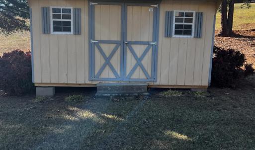 Photo #5 of 511 Darrell Lane, Hurt, VA 0.6 acres