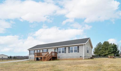 Photo #2 of 1689 Otter Hill Road, Bedford, VA 1.1 acres