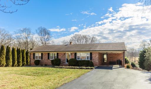 Photo #1 of 124 Walton Drive, Appomattox, VA 0.5 acres