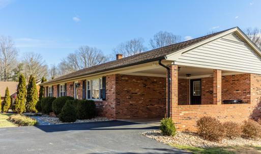 Photo #3 of 124 Walton Drive, Appomattox, VA 0.5 acres