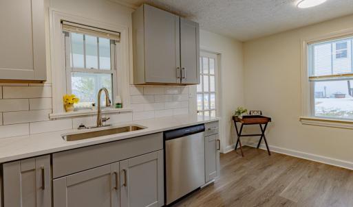 Photo #9 of 1419 Broad Street, Altavista, VA 0.3 acres