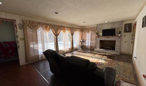 Photo #18 of 111 Oaklawn Terrace, Gretna, VA 5.2 acres