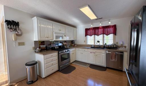 Photo #14 of 111 Oaklawn Terrace, Gretna, VA 5.2 acres