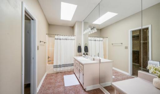 Photo #23 of 1161 Dogwood Hills Drive, Goode, VA 5.8 acres