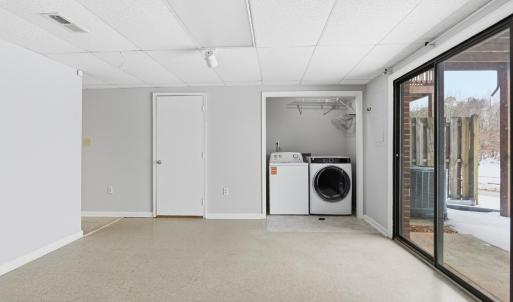 Photo #24 of 12 Nags Head, Lynchburg, VA