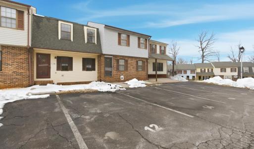 Photo #6 of 12 Nags Head, Lynchburg, VA