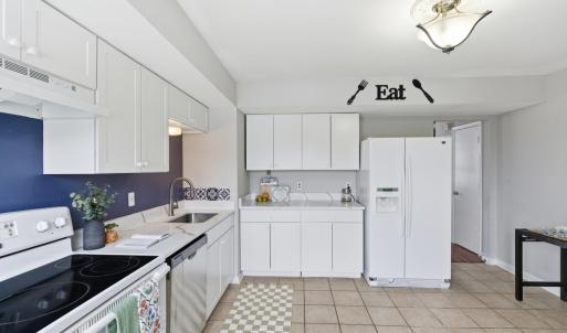 Photo #11 of 12 Nags Head, Lynchburg, VA