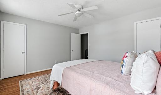 Photo #15 of 12 Nags Head, Lynchburg, VA