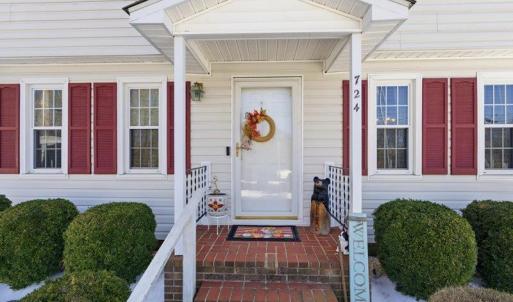 Photo #5 of 724 Spring Street, Hurt, VA 1.6 acres