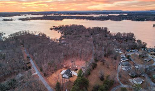 Photo #15 of 200 Saunders Point Road, Huddleston, VA 0.5 acres