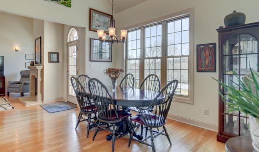 Breakfast area, vaulted ceiling, incredible views!!!