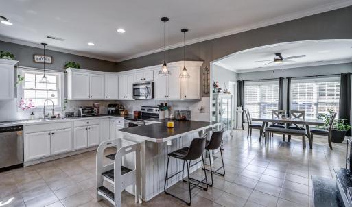 Photo #9 of 1040 Cranberry Ct, Moneta, VA 0.1 acres