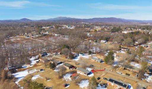 Photo #4 of 163 Loch Lane, Amherst, VA 0.8 acres