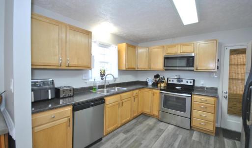 Photo #12 of 215 Deerwood Drive, Lynchburg, VA 0.4 acres