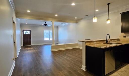 Photo #11 of 220 Meridian Street, Lynchburg, VA