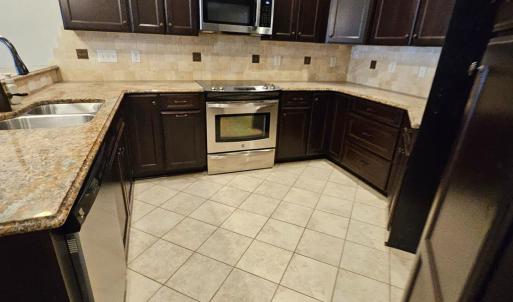 Photo #9 of 220 Meridian Street, Lynchburg, VA