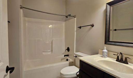 Photo #8 of 220 Meridian Street, Lynchburg, VA