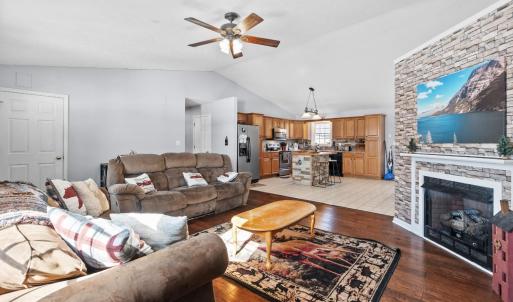 Photo #6 of 2305 Smith Mountain Lake Parkway, Huddleston, VA 1.0 acres