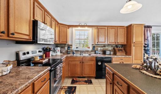 Photo #9 of 2305 Smith Mountain Lake Parkway, Huddleston, VA 1.0 acres