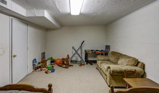 Photo #32 of 7143 Gladys Road, Altavista, VA 0.8 acres