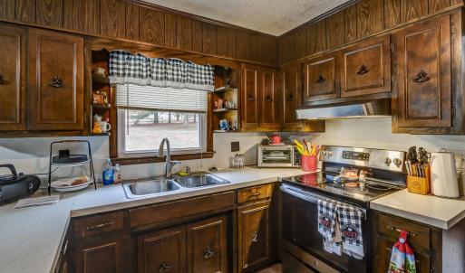 Photo #12 of 7143 Gladys Road, Altavista, VA 0.8 acres