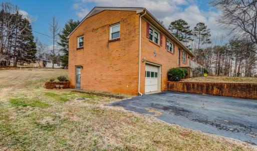 Photo #2 of 7143 Gladys Road, Altavista, VA 0.8 acres