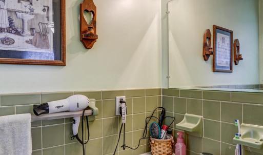 Photo #25 of 7143 Gladys Road, Altavista, VA 0.8 acres