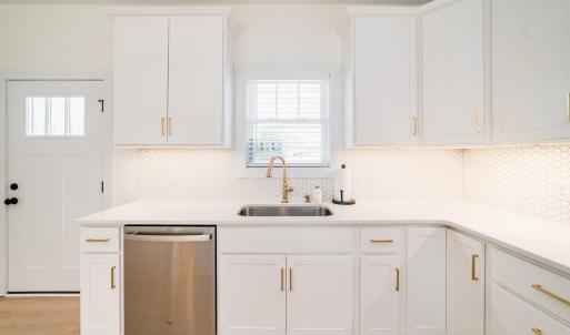 Photo #9 of 556 Leesville Road, Lynchburg, VA 0.1 acres