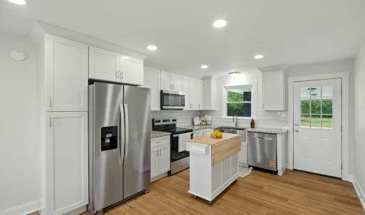 Photo #3 of 39 Lynview Drive, Lynchburg, VA 0.6 acres