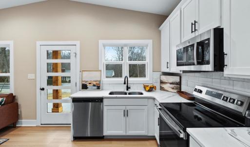 Photo #4 of 2723 Rainbow Circle, Lynchburg, VA 0.1 acres