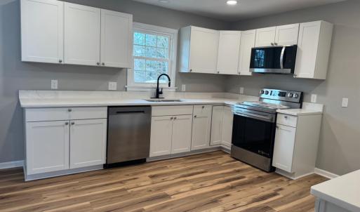 Photo #3 of 1170 Rainbow Forest Drive, Lynchburg, VA 0.5 acres