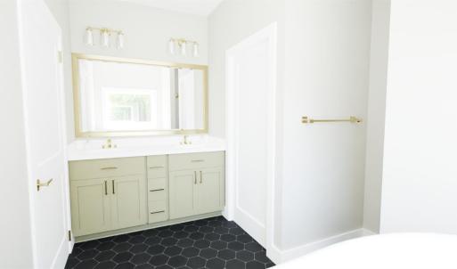 Photo #6 of 202 Waughs Landing Drive, Lynchburg, VA 0.2 acres