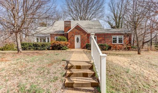 Photo #1 of 1901 Bedford Avenue, Altavista, VA 1.0 acres