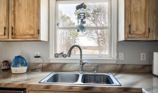 Photo #12 of 3105 Horseshoe Road, Appomattox, VA 1.1 acres