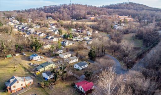 Photo #18 of 442 King St, Bedford, VA 0.1 acres