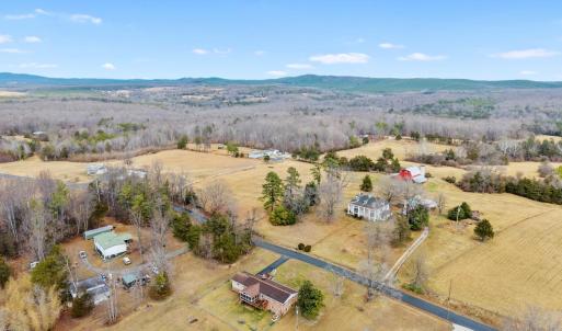 Photo #40 of 3189 Wildway Road, Appomattox, VA 1.7 acres