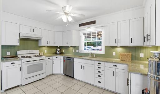 Photo #9 of 3189 Wildway Road, Appomattox, VA 1.7 acres