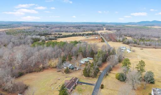 Photo #40 of 3189 Wildway Road, Appomattox, VA 1.7 acres