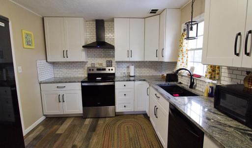 Photo #8 of 400 Woodway Drive, Lynchburg, VA 0.4 acres