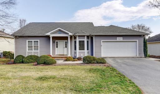 Photo #1 of 1052 8th Fairway Lane, Huddleston, VA 0.3 acres