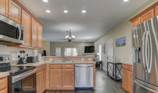 Photo #15 of 1052 8th Fairway Lane, Huddleston, VA 0.3 acres