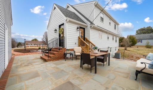 Photo #7 of 1726 Three Otters Road, Bedford, VA 1.0 acres