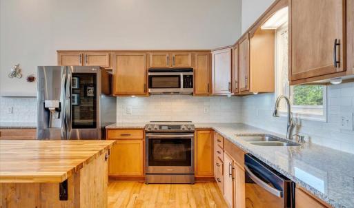 Photo #9 of 439 Gardner Farm Road, Appomattox, VA 3.6 acres